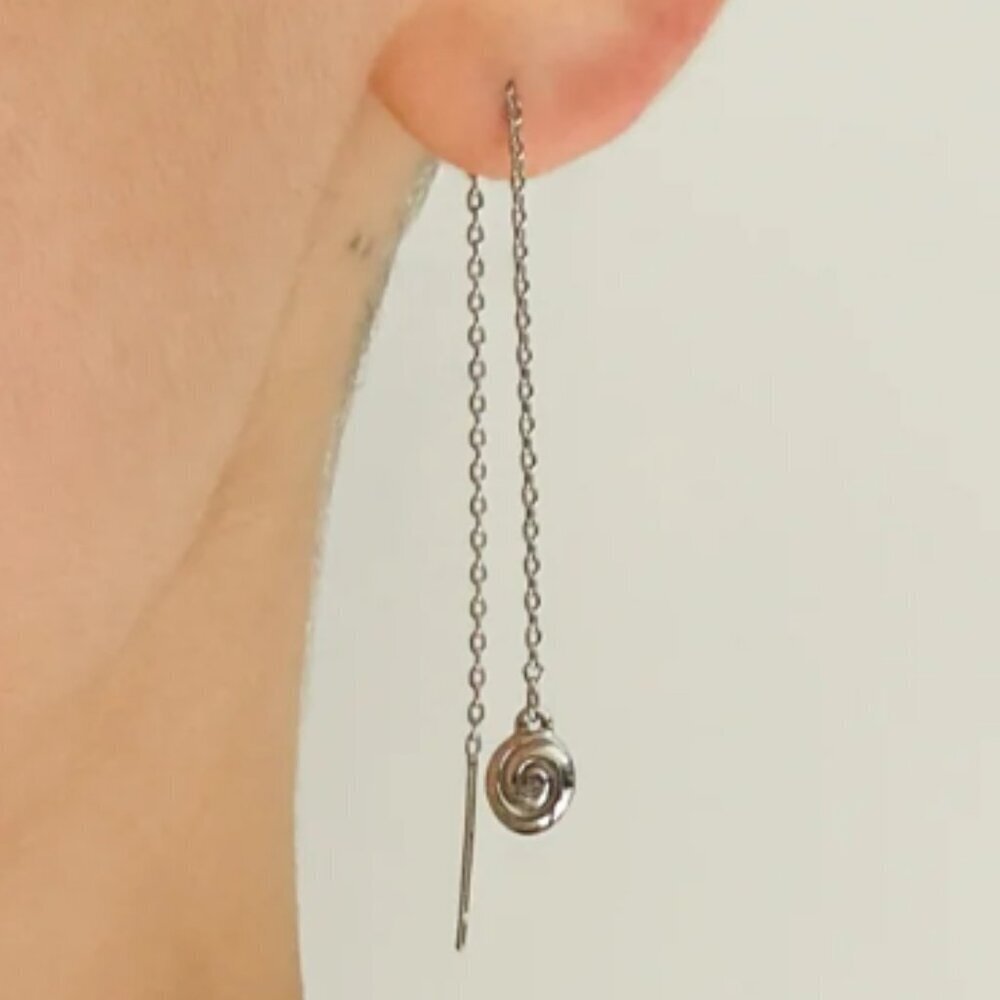 LUV AJ Sea Shell Coil Threader Earring - Silver - NWT - Picture 3 of 3